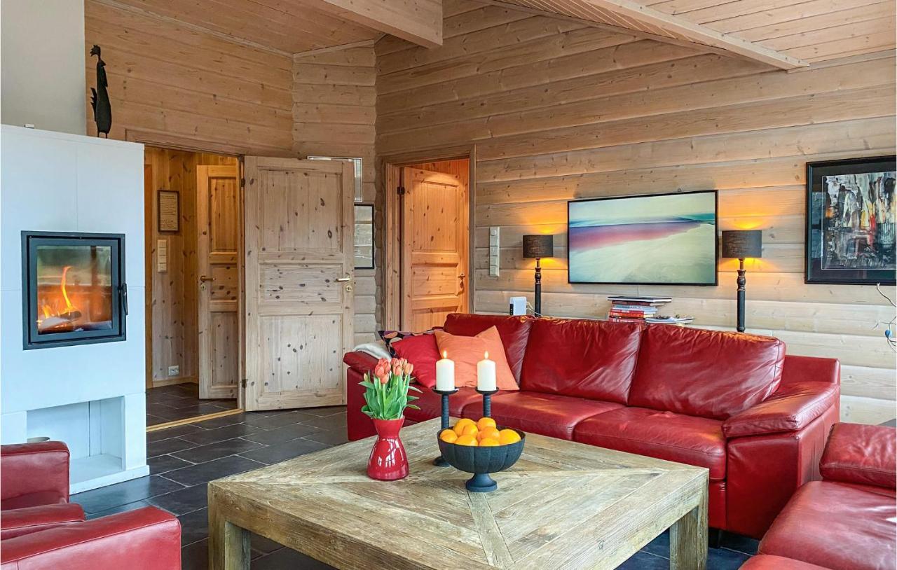 Nice Home In Straumgjerde With Wifi Brunstad Экстерьер фото